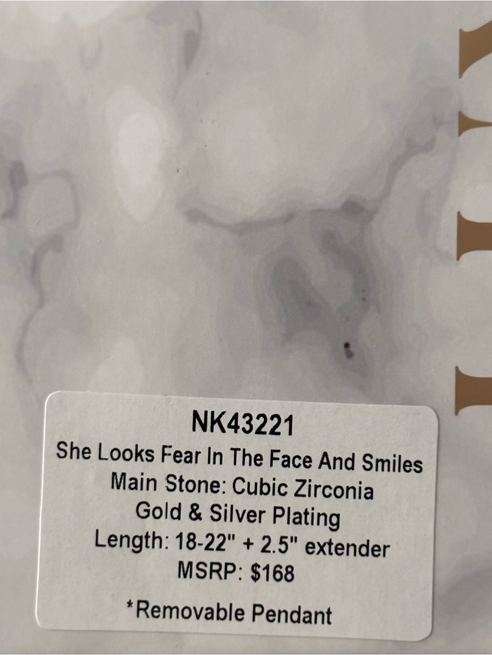 Luxe Layers - Picture 3 of 3